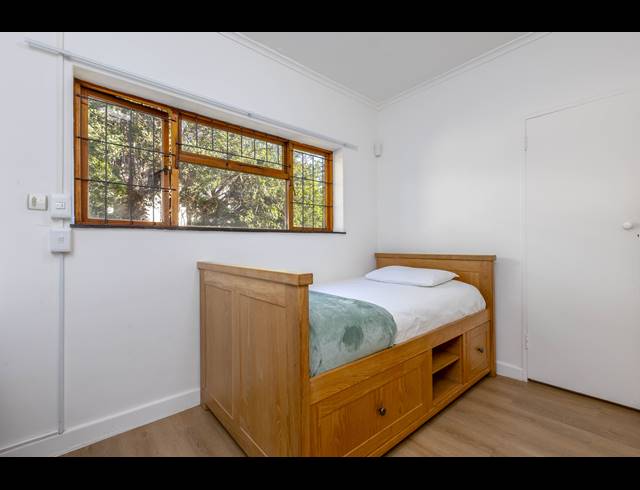 3 BEDROOM HOUSE TO LET IN CAMPS BAY